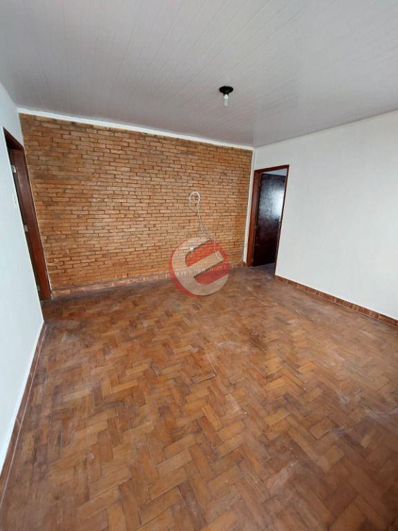 Casa à venda no Pinheirinho: 