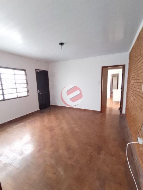 Casa à venda no Pinheirinho: 