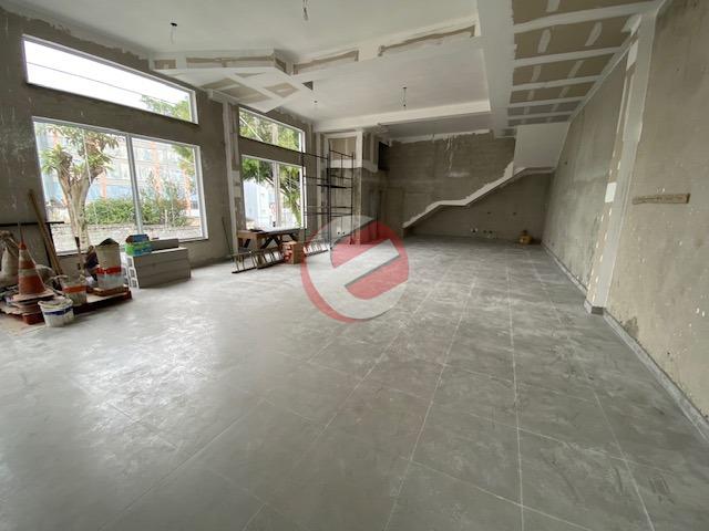 Salão para aluguel no Pinheirinho: 