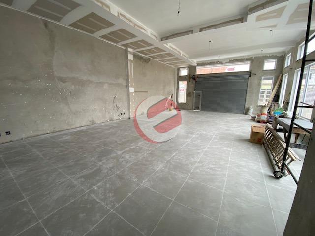 Salão para aluguel no Pinheirinho: 