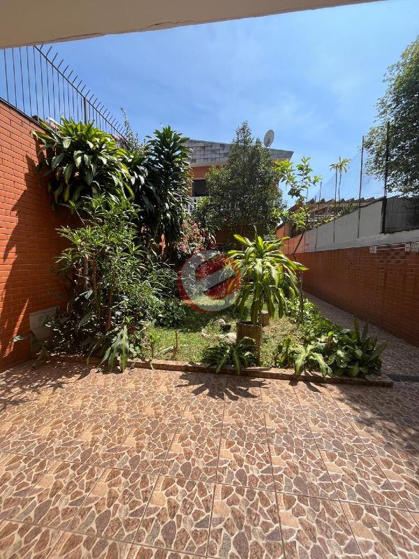 Sobrado para aluguel no Vila Brasílio Machado: 