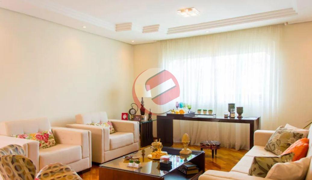 Sobrado à venda no Vila Scarpelli: 