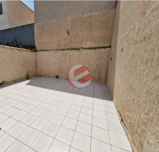 Sobrado à venda no Vila Scarpelli: 