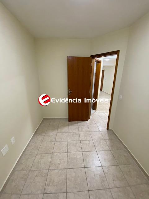 Apartamento à venda no Vila Scarpelli: 