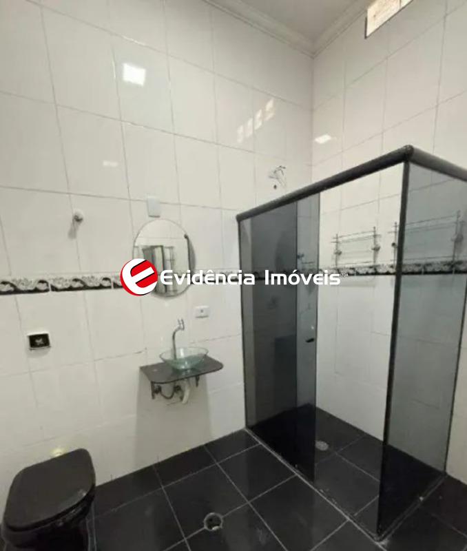 Sobrado à venda no Santa Maria: 