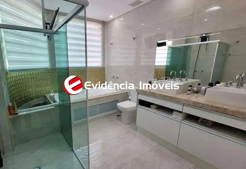 Sobrado à venda no Jardim: 