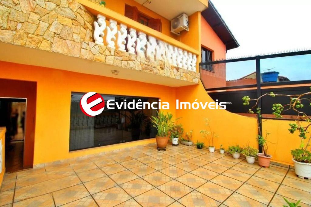 Sobrado à venda no Jardim Alvorada: 