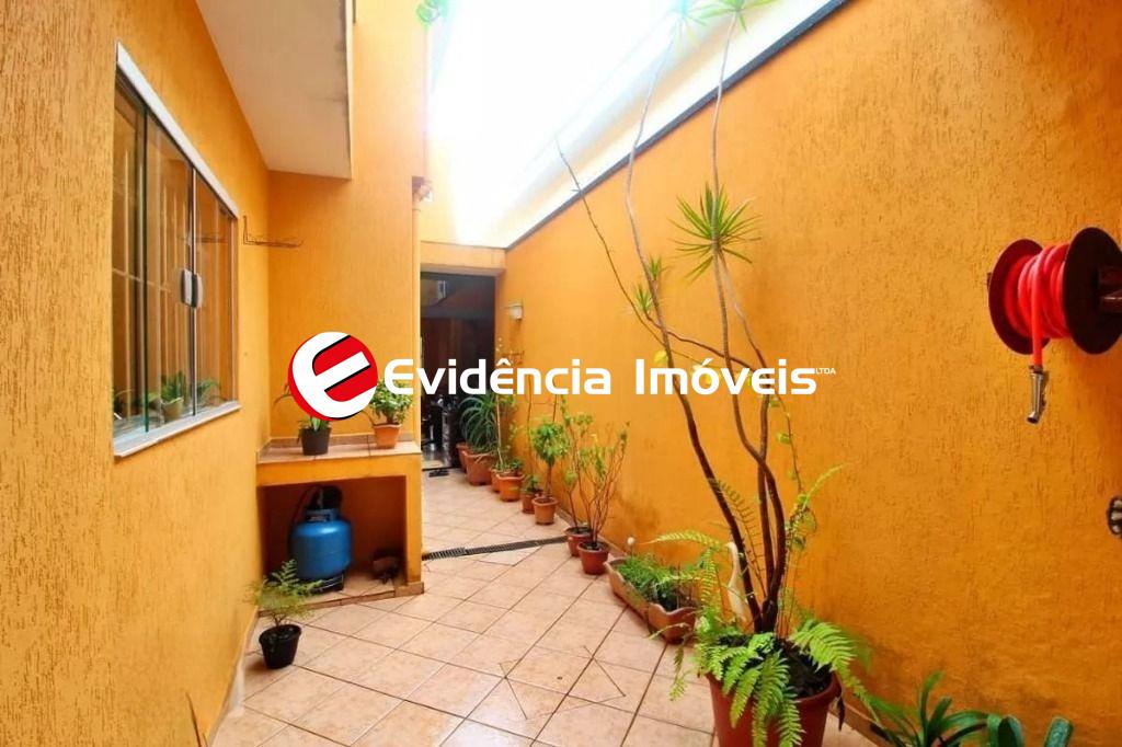 Sobrado à venda no Jardim Alvorada: 