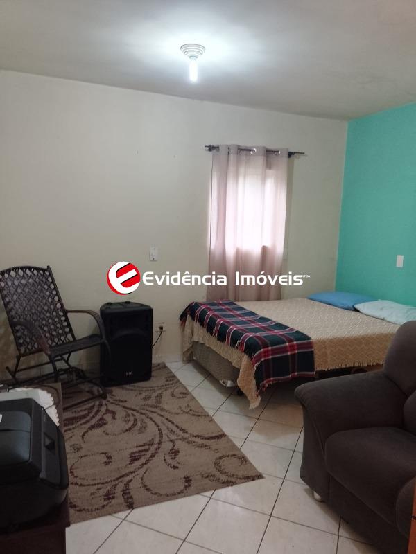 Sobrado à venda no Baeta Neves: 