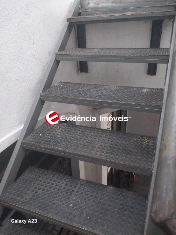 Galpão para aluguel no Vila Scarpelli: 