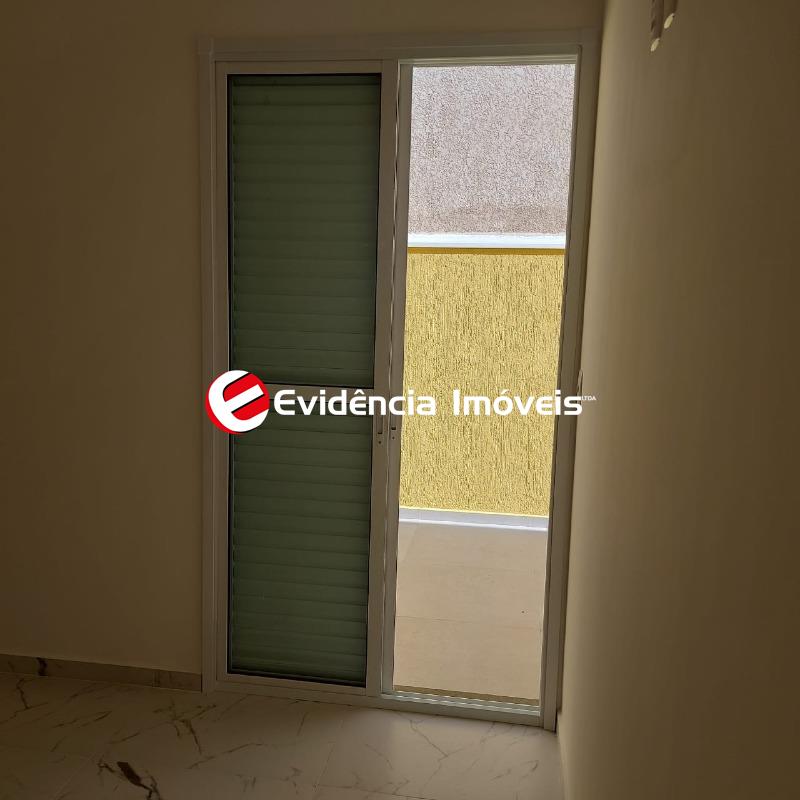 Sobrado à venda no Vila Vitória: 