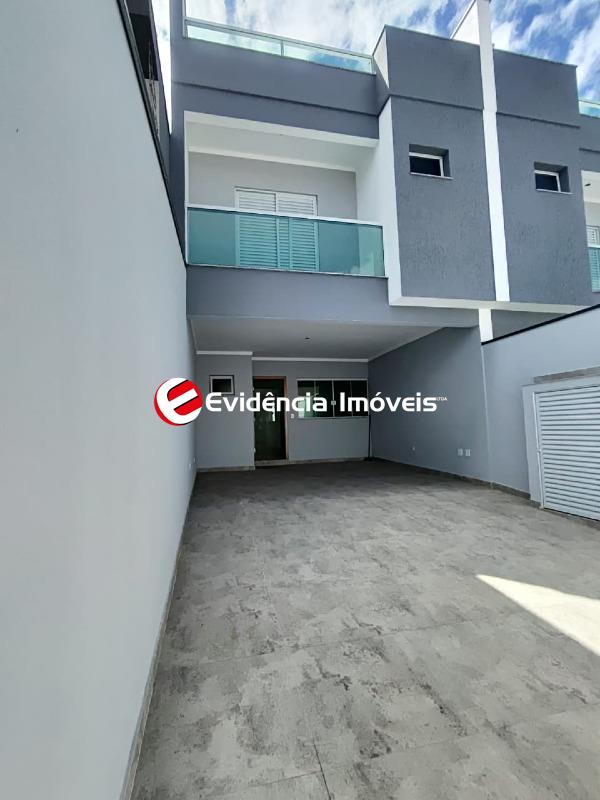 Sobrado à venda no Vila Scarpelli: 