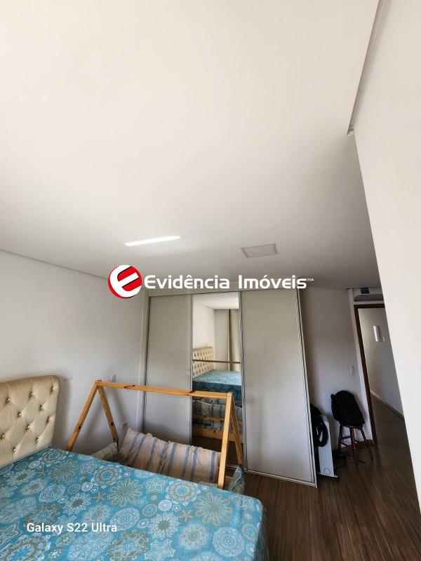 Sobrado à venda no Centro: 