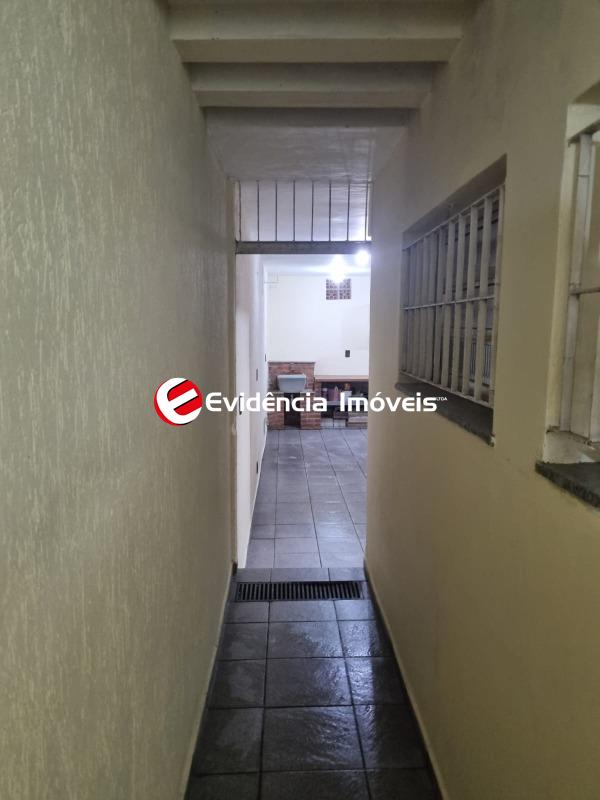 Sobrado à venda no Vila Valparaíso: 