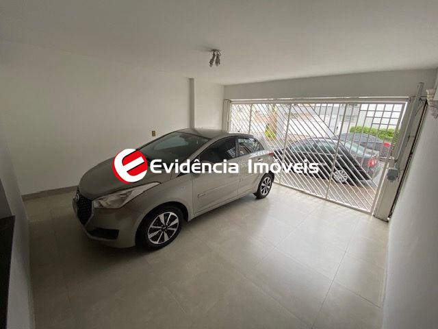 Sobrado à venda no Vila Scarpelli: 