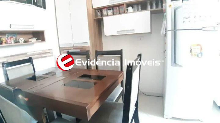 Sobrado à venda no Jardim Ocara: 