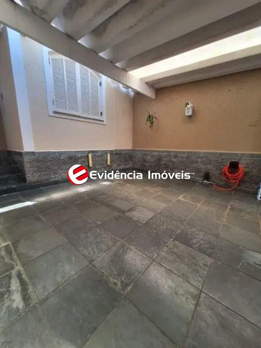 Casa à venda no Jardim Stella: 