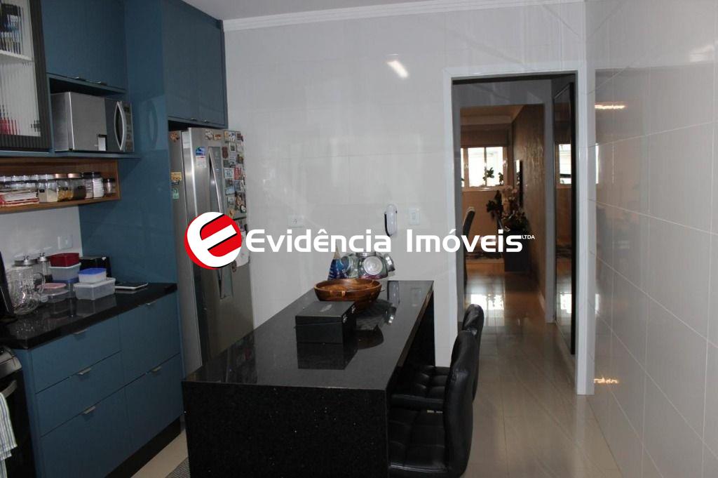 Sobrado à venda no Vila Floresta: 