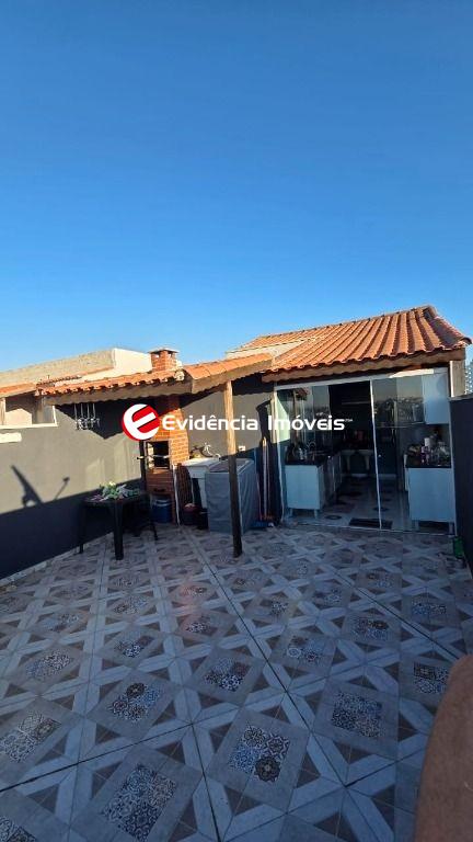 Cobertura à venda no Jardim Cristiane: 