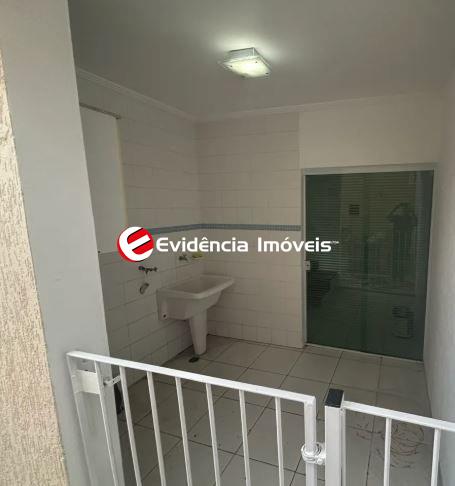 Sobrado à venda no Vila Linda: 