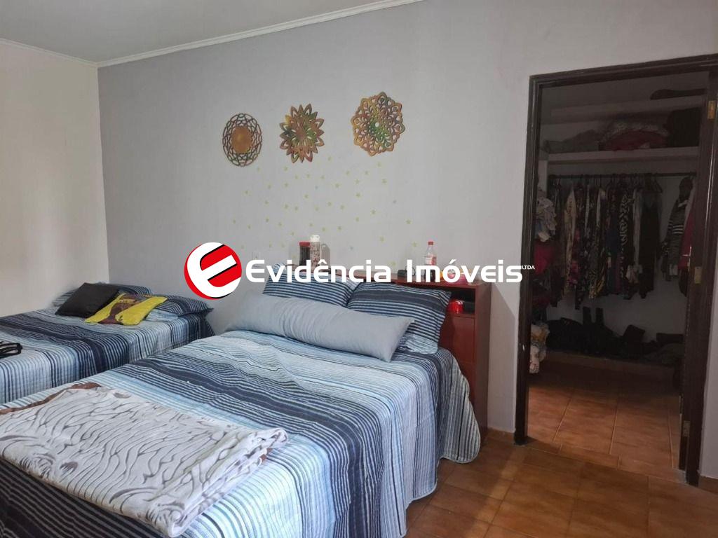 Sobrado à venda no Campestre: 