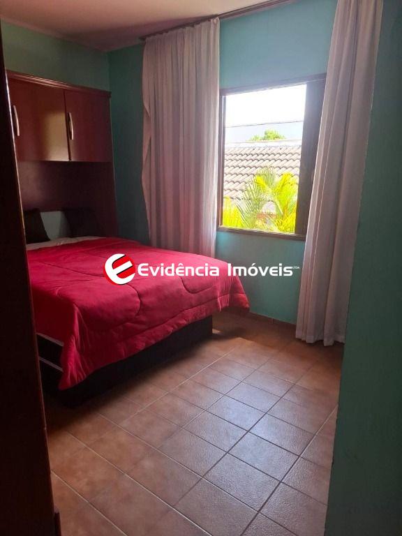 Sobrado à venda no Campestre: 