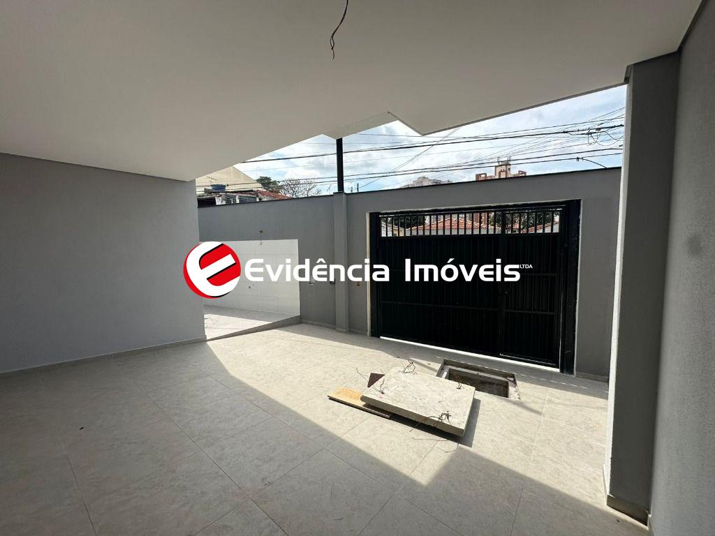 Sobrado à venda no Vila Scarpelli: 