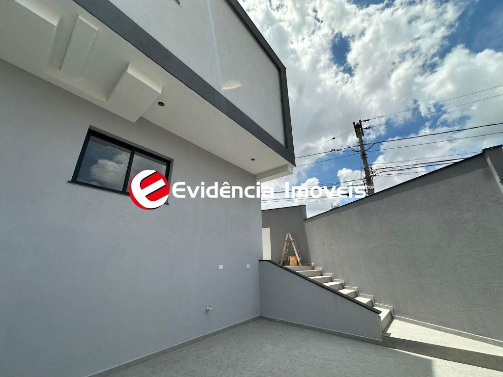 Sobrado à venda no Vila Scarpelli: 