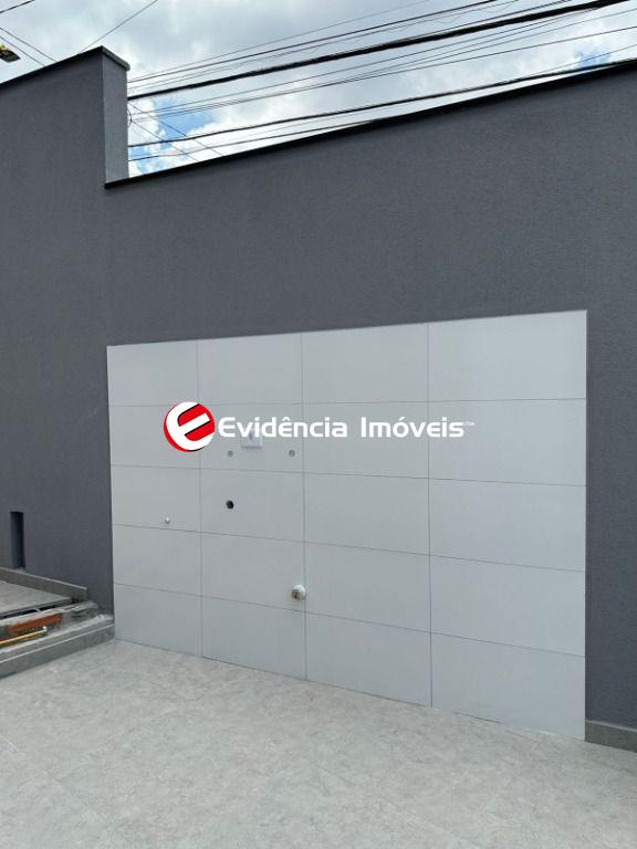 Sobrado à venda no Vila Scarpelli: 