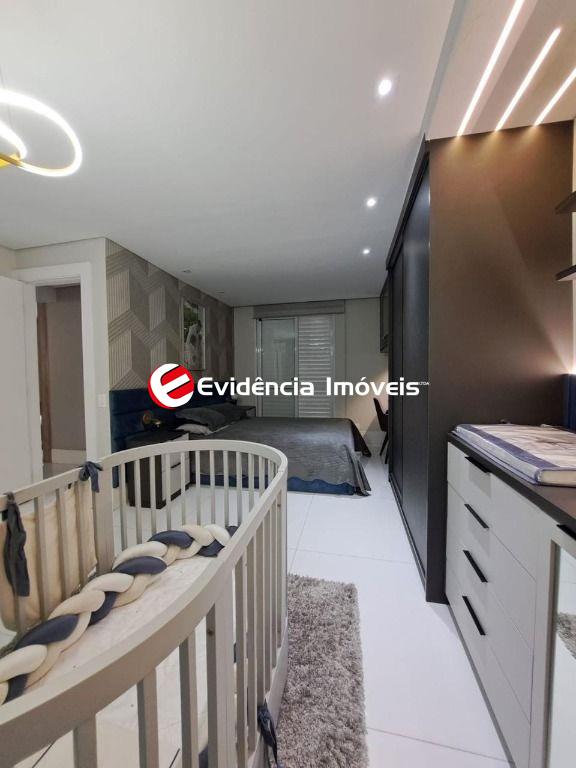 Cobertura à venda no Centro: 