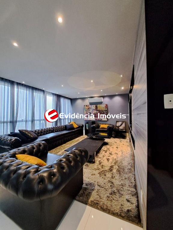 Cobertura à venda no Centro: 