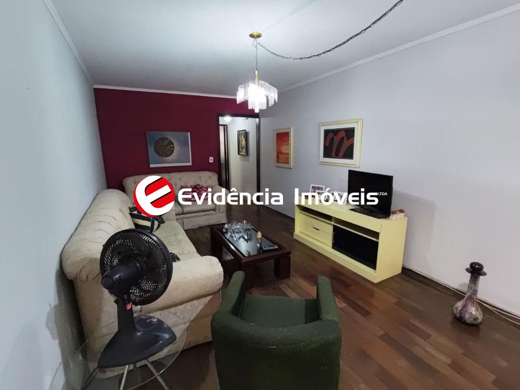 Sobrado à venda no Jardim Bom Pastor: 