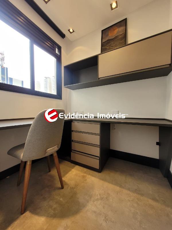 Cobertura à venda no Centro: 