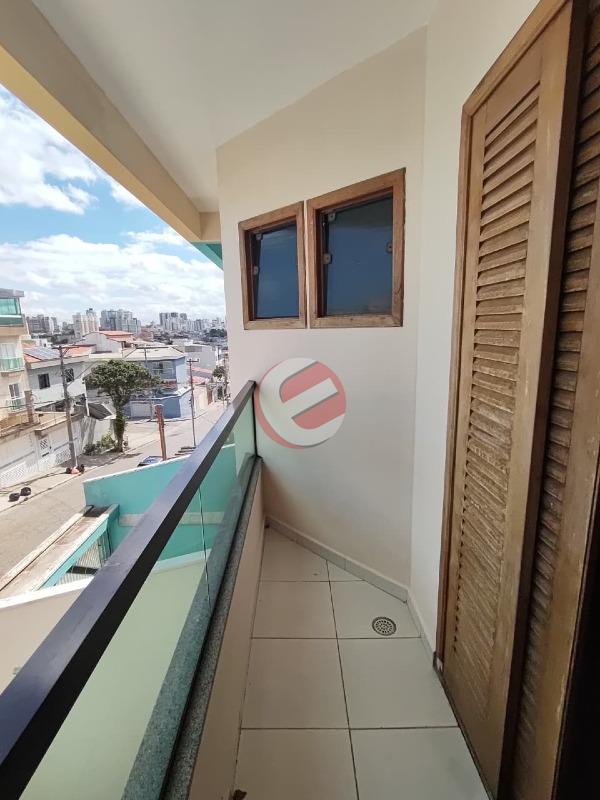 Sobrado à venda no Vila Scarpelli: 