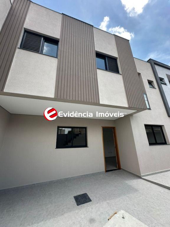 Sobrado à venda no Vila Scarpelli: 