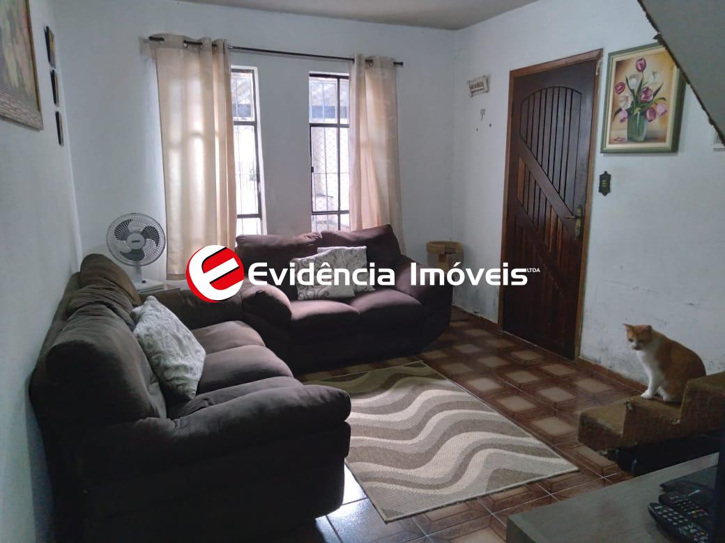 Sobrado à venda no Vila Scarpelli: 