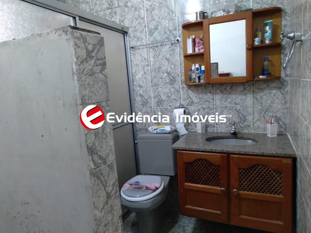 Sobrado à venda no Vila Scarpelli: 