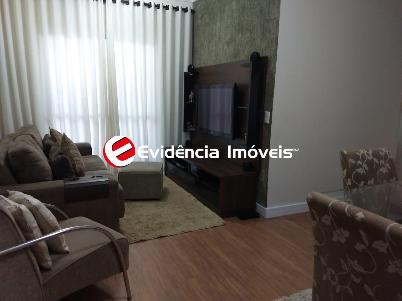 Apartamento à venda no Baeta Neves: 
