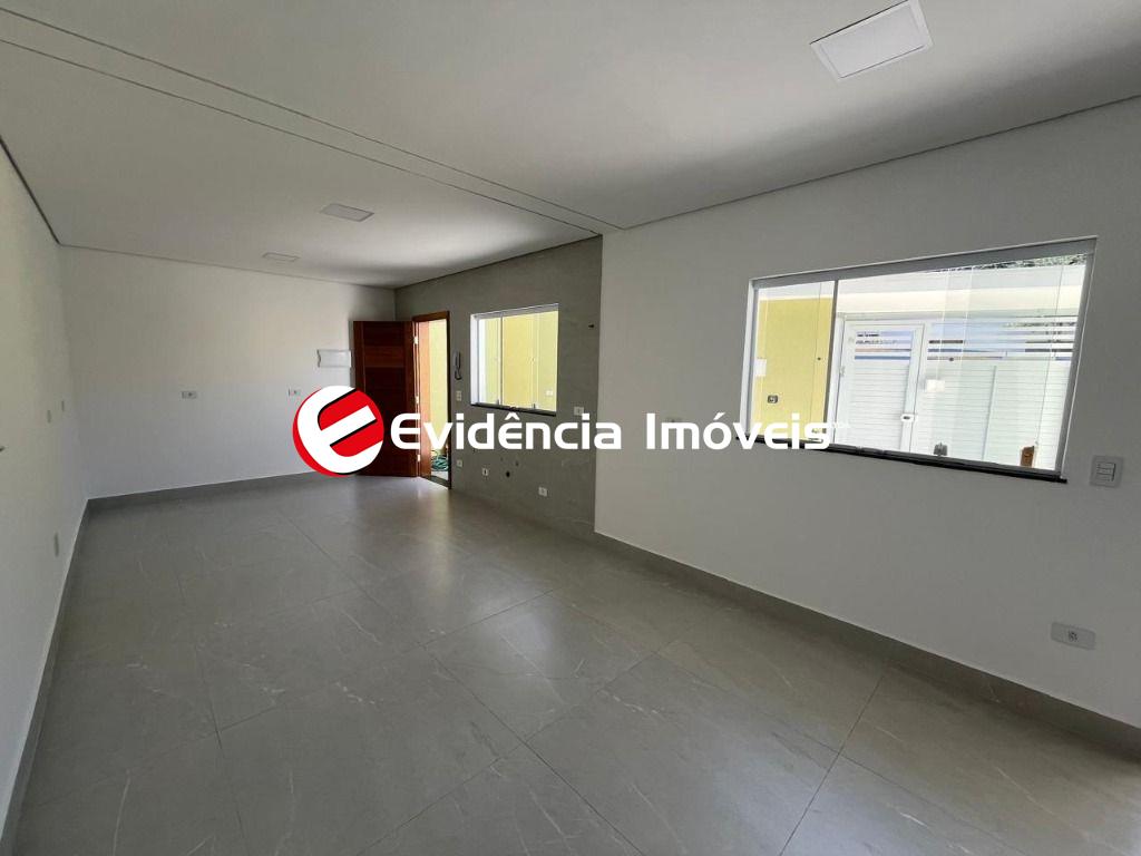 Sobrado à venda no Parque Jaçatuba: 