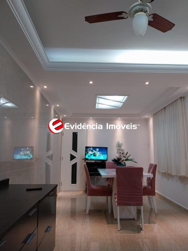 Sobrado à venda no Jardim Las Vegas: 