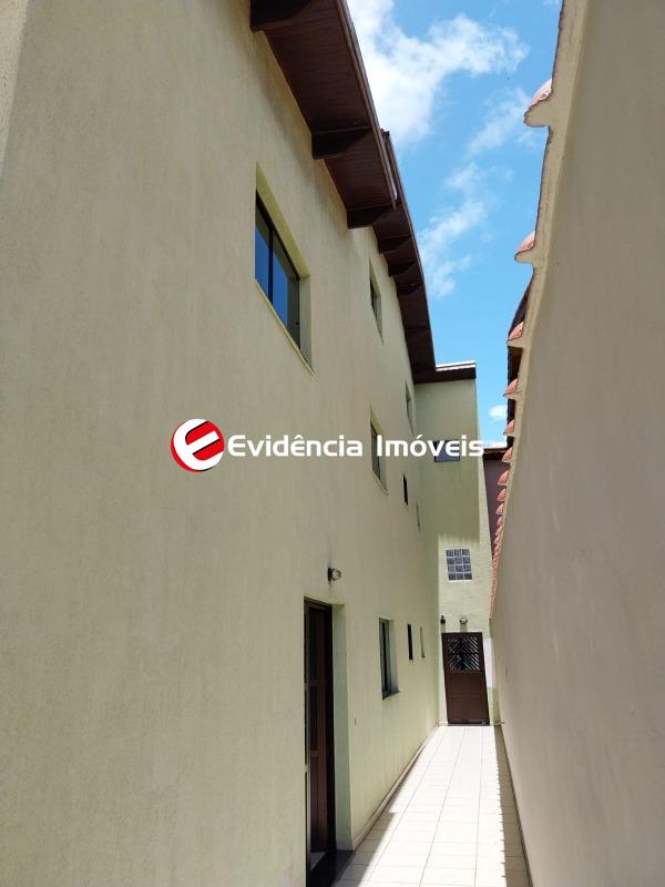 Sobrado à venda no Jardim Las Vegas: 