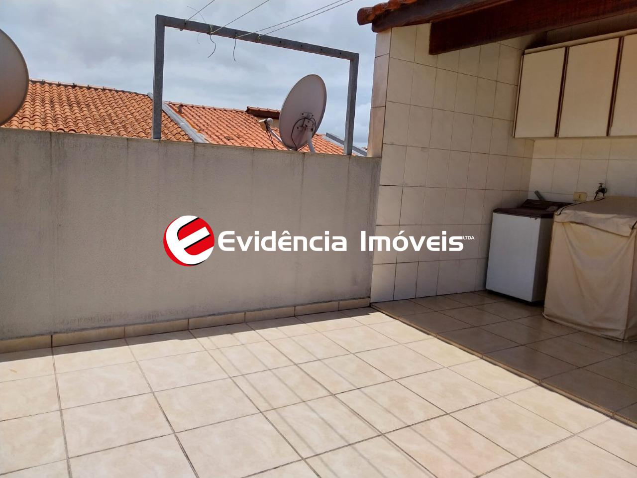 Sobrado à venda no Jardim Las Vegas: 