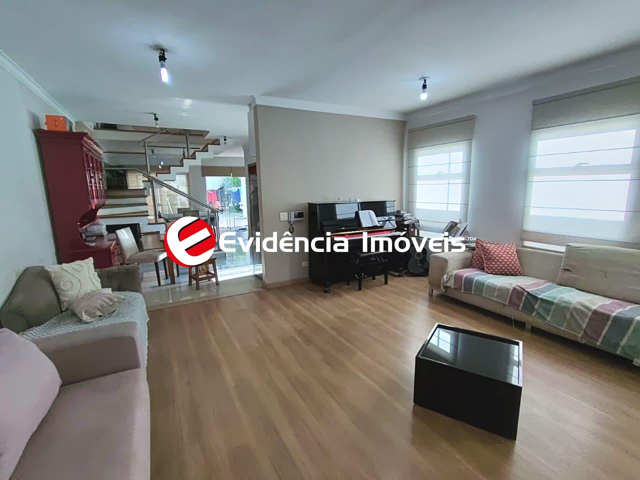 Sobrado à venda no Jardim Bela Vista: 