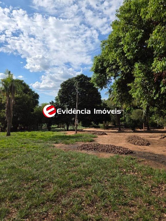 Terreno à venda no Centro: 