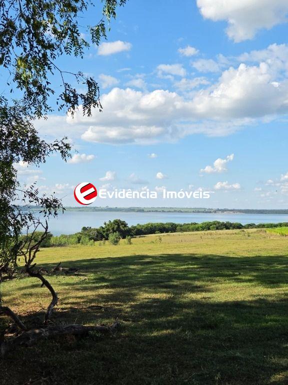 Terreno à venda no Centro: 