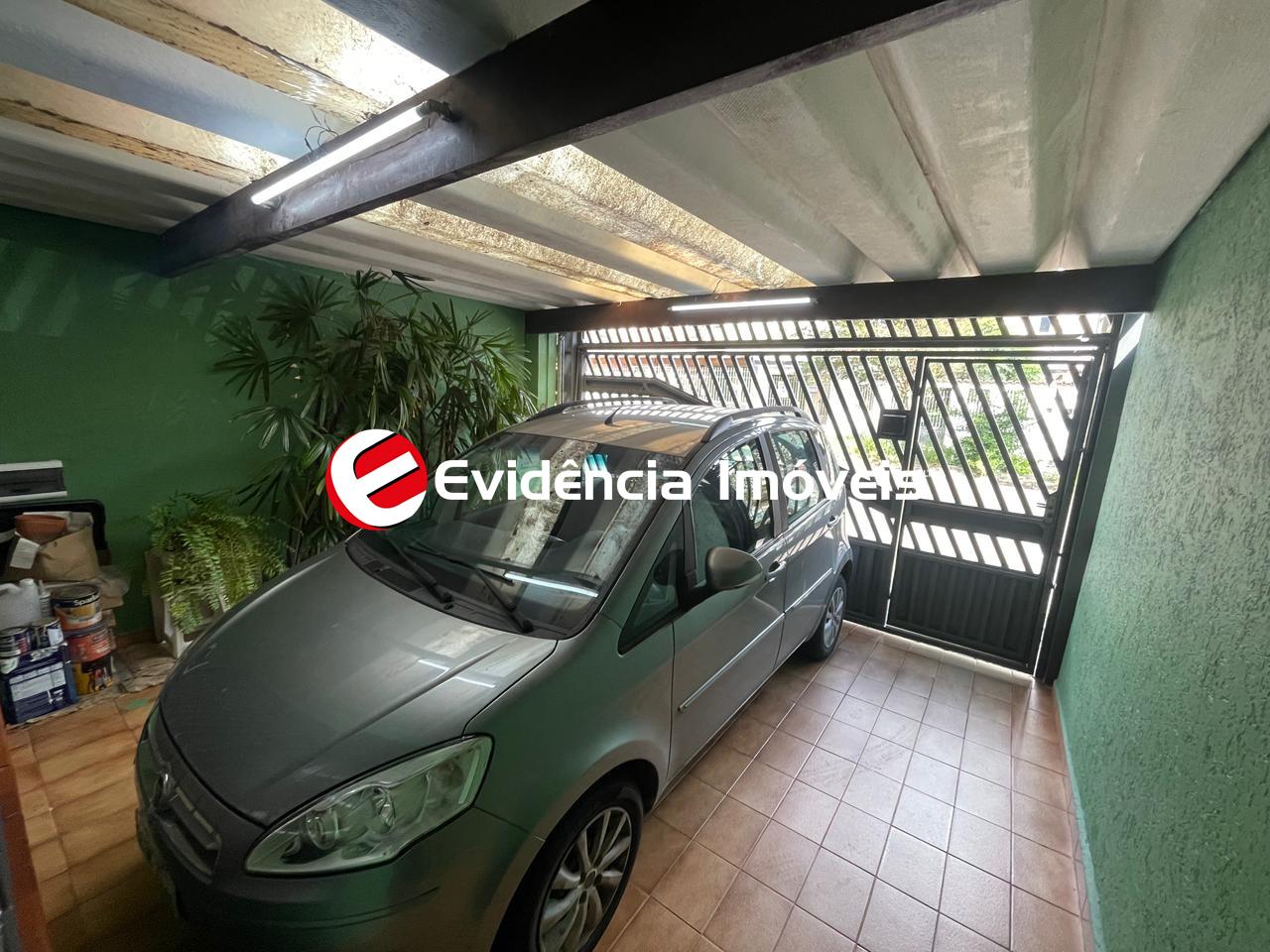 Sobrado à venda no Vila Scarpelli: 