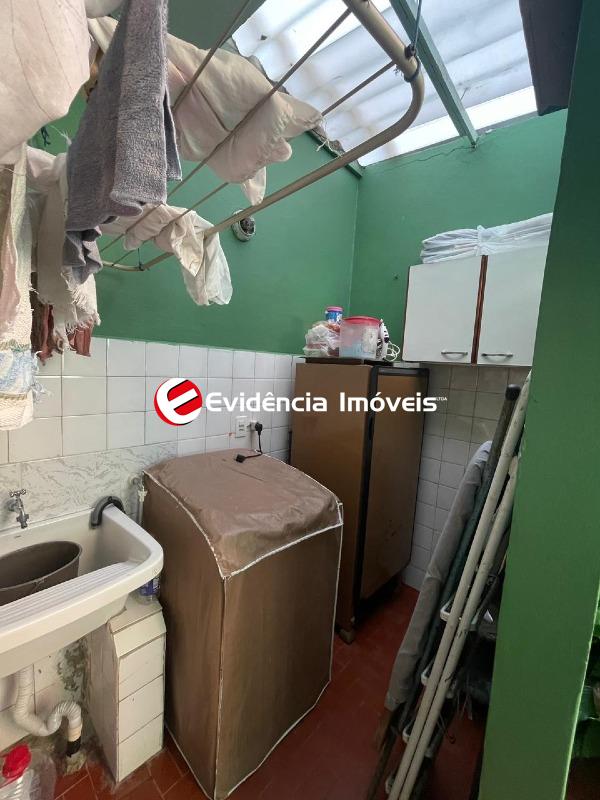 Sobrado à venda no Vila Scarpelli: 