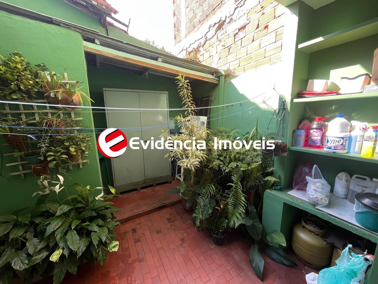 Sobrado à venda no Vila Scarpelli: 