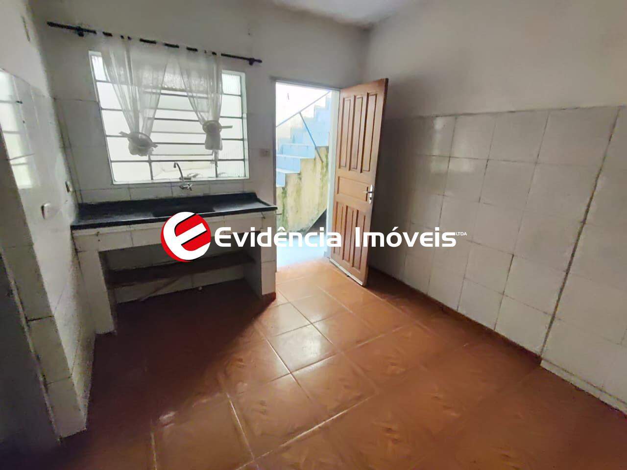 Sobrado à venda no Jardim Alvorada: casa 2 - cozinha