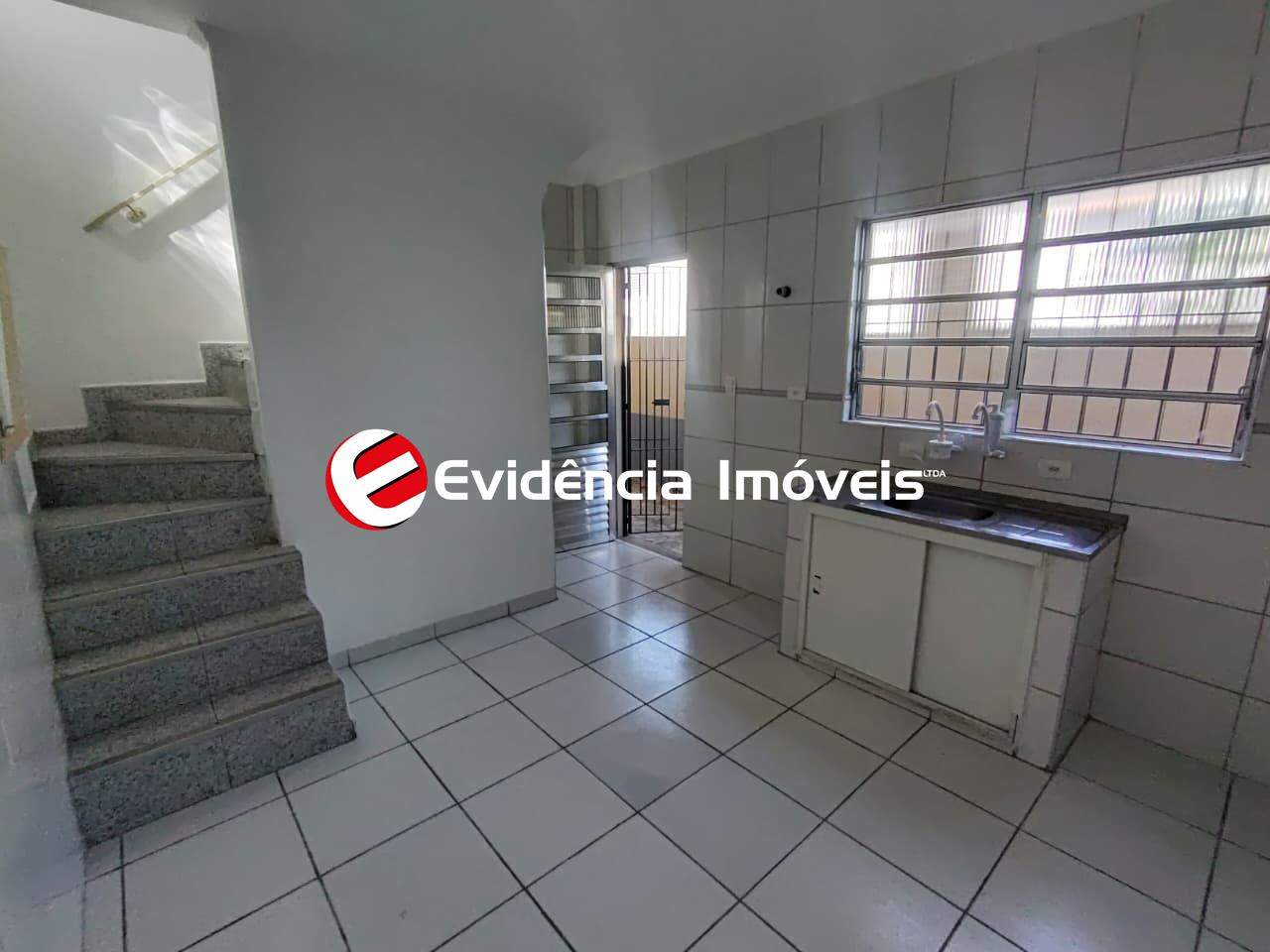 Sobrado para aluguel no Taboão: 